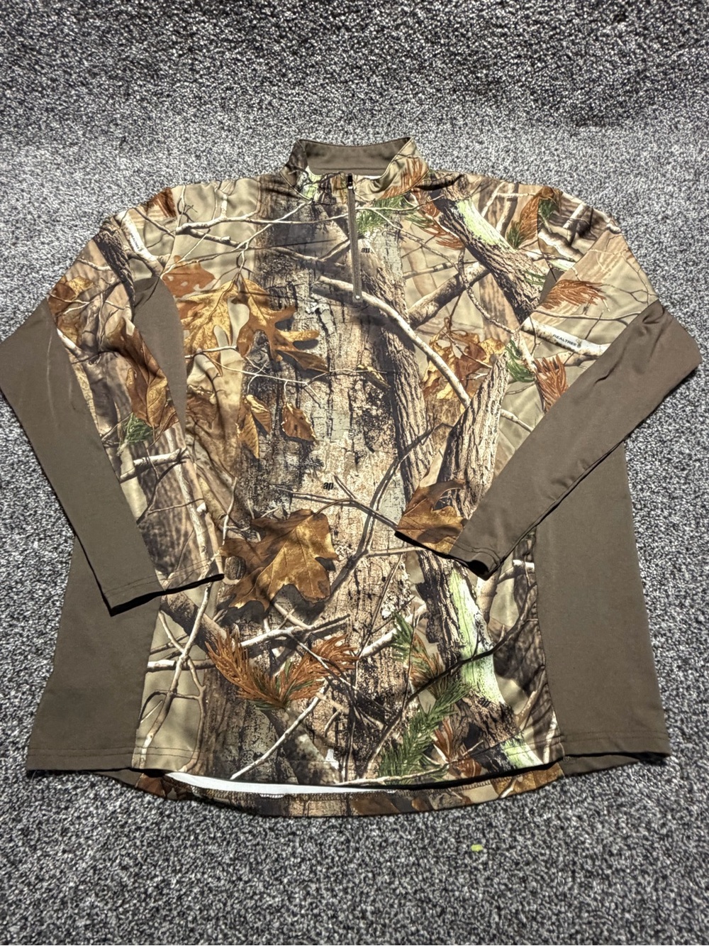 Realtree Camouflage Quarter-Zip Shirt with Brown Panels Mens Large